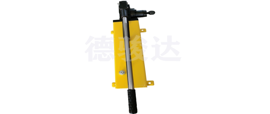 超高壓手動液壓泵的應(yīng)用
